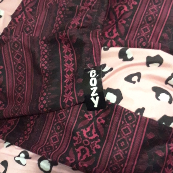 2/$30 - Cozy Leggings - Picture 4 of 4